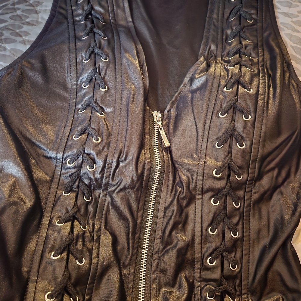 Women's biker zip up top